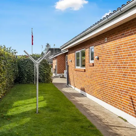 Wraghi - 21km From The Sea By Interhome *